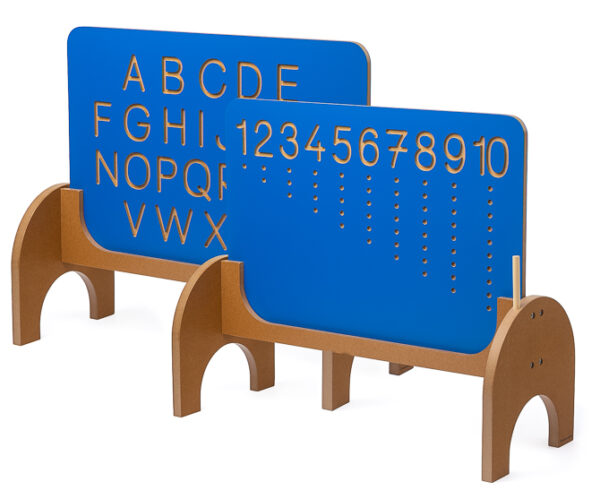 Große Nachspurtafel - Buchstaben und Zahlen nachspuren lernen