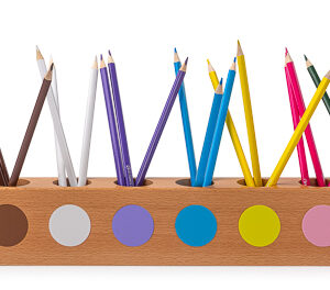 Montessori Stiftehalter mit 30 Buntstiften in den Montessori-Farben