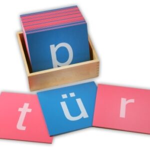 Sandpapierbuchstaben - Kleinbuchstaben im Holzkasten