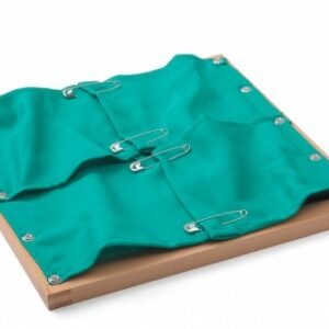 Rahmen mit Sicherheitsnadeln