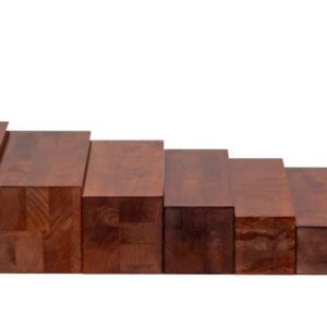 Braune Treppe / Stufenblöcke