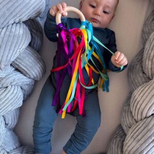 Montessori Regenbogenband - Glockenring für die Sinne