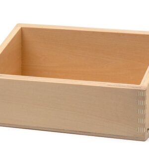 Holzkasten mit angeschrägter Öffnung