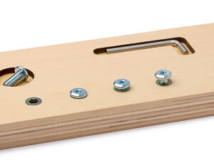 Schraubbrett mit Inbusschlüssel